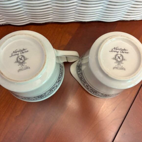 Noritake Ivory China Prelude #7570 Sugar Bowl wLid & Creamer Set Black Scrolls - Picture 7 of 9